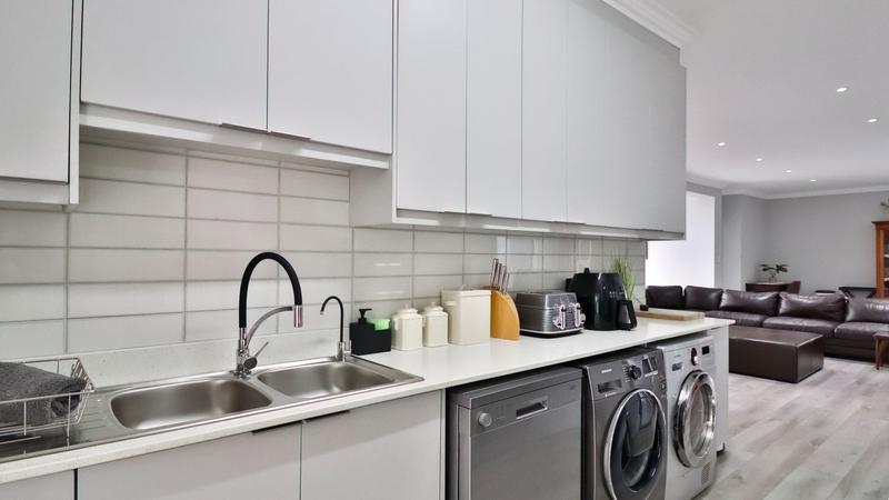 To Let 3 Bedroom Property for Rent in Pinnacle Point Golf Estate Western Cape